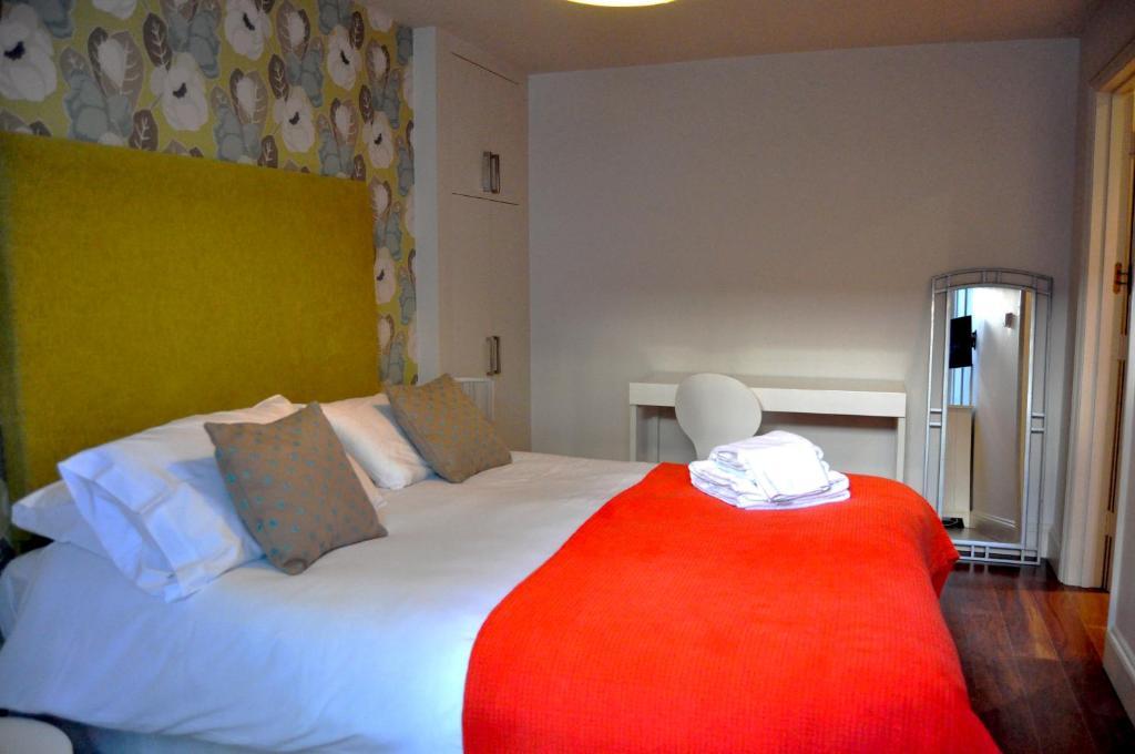 Evesham Road Serviced Properties Apartment Cheltenham Room photo